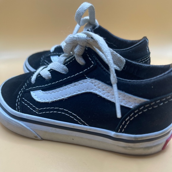 Toddler Vans - Picture 2 of 4